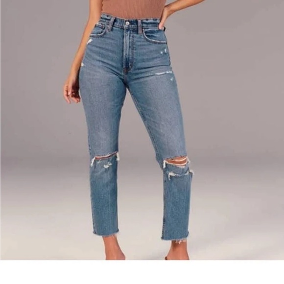 Abercrombie & Fitch Denim - NWOT Abercrombie & Fitch The Ankle Straight Ultra High Rise Jeans Ripped
